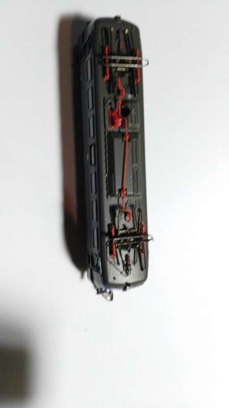 Z SCALE  IN  BRIEFCASE