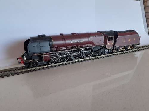 HORNBY  DUCHESS OF SUTHERLAND   DCC   LOKSOUND DECODER WITH AUTHENTIC SOUND . LOCO DRIVEN