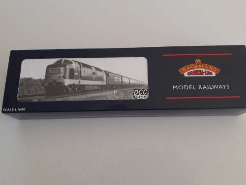 BachmanClass 55 Deltic 55008 `The Green Howards` in BR Blue - Limited Edition
