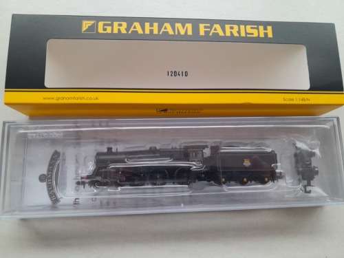 Graham Farish 372-727 Class 5MT Standard 4-6-0 73082 `Camelot` in BR lined black DCC Chip fitted