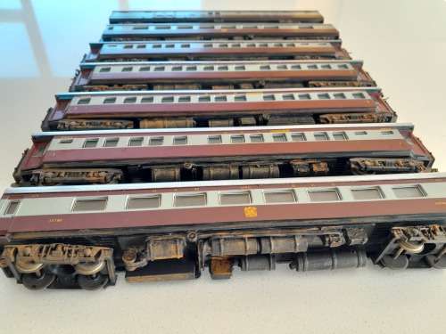 LIMA TRANS KAROO PASSENGER COACHES X7 WITH ENHANCED UNDER CARRIAGE COMPONENTS