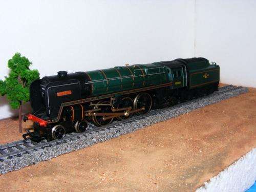 HORNBY  BRITANNIA OO  LOCO