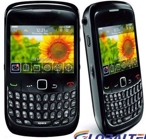Blackberry curve 8520 !!!!!Brand NEW!!!!!! still sealed bargen!!!!!!!!!