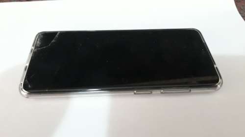 Samsung Galaxy s20 "needs screen replacement"