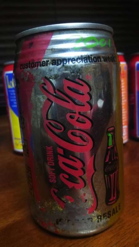 Vintage Coca-Cola Yo-yo Collectors Cans.