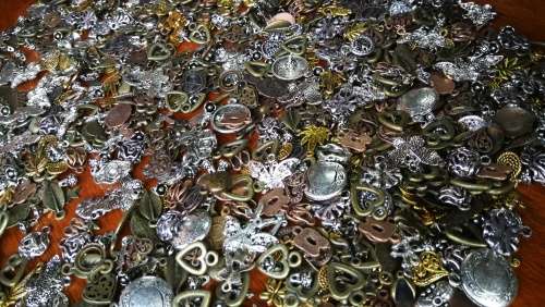2kg of Beautiful Metal Charms..