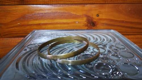 *(Late Entry) Vintage Pair 9ct Gold Bangles