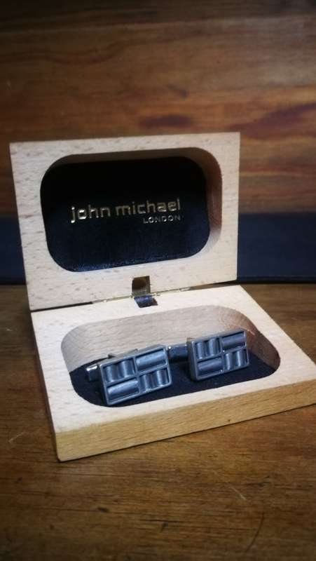 Beautiful John Micheal London Set Cufflings..