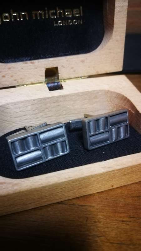 Beautiful John Micheal London Set Cufflings..