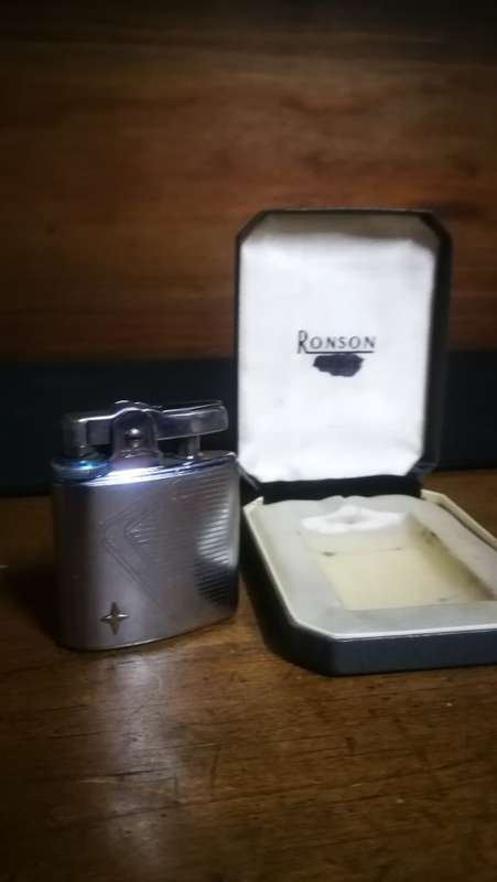 Vintage Ronson 1950`s Lighter - Made in England