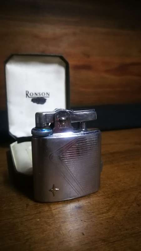 Vintage Ronson 1950`s Lighter - Made in England