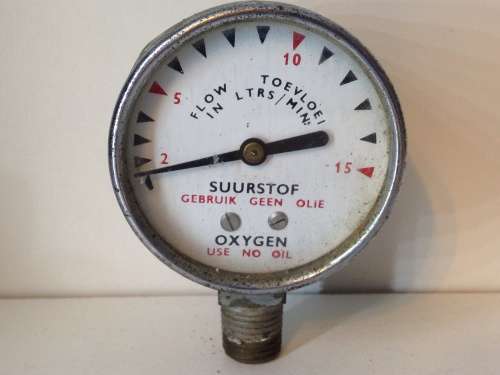 VINTAGE OXYGEN/SUURSTOF GAUGE -  GREAT DISPLAY PIECE -