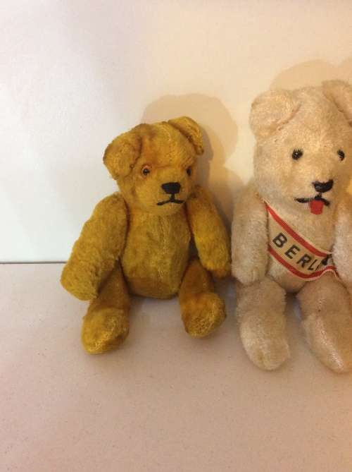 THREE SMALL GERMAN TEDDY BEARS - LIMBS MOVES WITH WIRE - RARE COLLECTION FOR ONE BID -