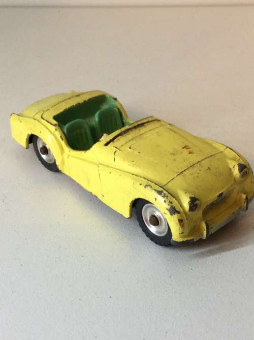 DINKY TOYS - MECCANO ENGLAND - TRIUMPH TR2  -