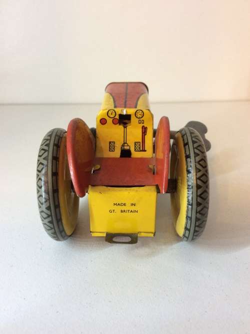 GREAT BRITIAN TIN LITHO TRACTOR - WITH KEY, WORKING!  - EXTREMELY RARE - INCREDIBLE -