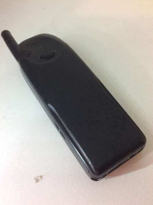 BLAST FROM YOU CELLPHONE PAST!!! - BLUE NOKIA 5110 - GREAT FIND - NOT TESTED, LISTED AS COLLECTABLE-