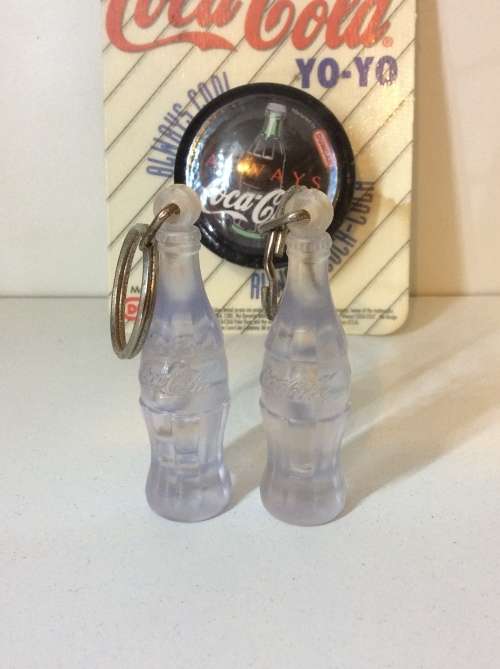 1990's DUNCAN YO YO SEALED & TWO COKE KEY RINGS - ALWAYS COCA COLA -