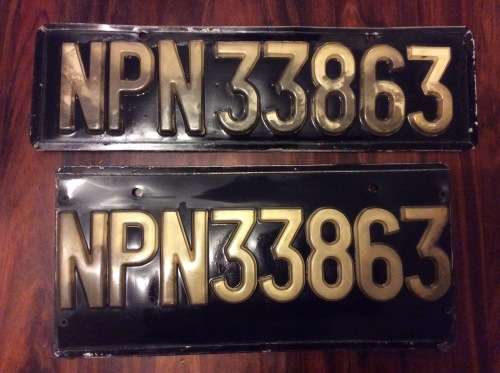 BLACK AND WHITE NUMBER PLATE SET - RARE FIND -