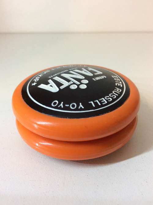 RUSSELL FANTA SOUTH AFRICAN YO YO  - 1970's  - PICTURES TELL THE STORY ON THIS ONE -