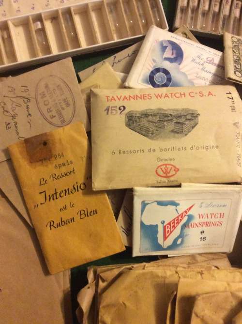 MASSIVE LOT OLD/VINTAGE CLOCK AND WATCH PARTS - ALL FOR ONE BID - READ DESCRIPTION PLEASE -