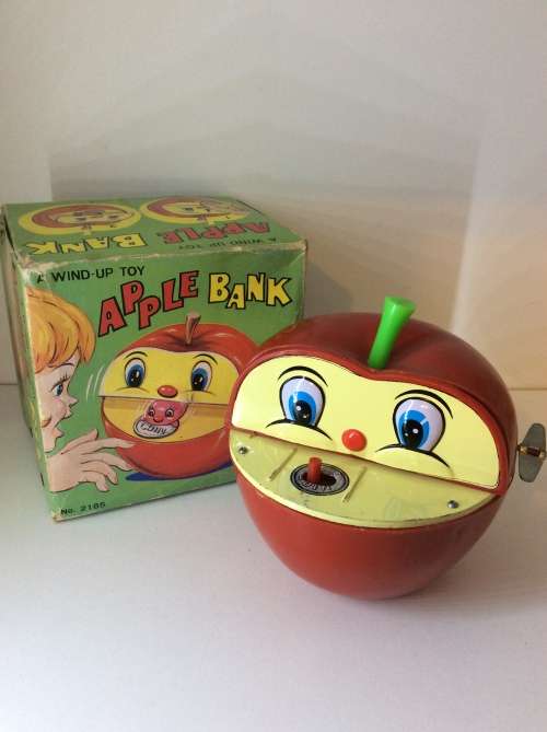 WIND UP APPLE TIN/PLASTIC LITHO BANK - 1960s - WORKS 100% - JAPAN MADE - EXTREMELY RARE -