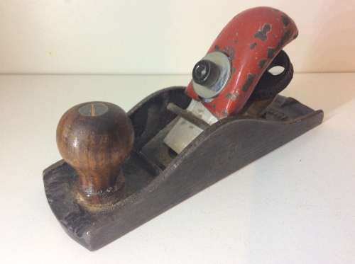 SMALL WOODWORK PLANE - AS PER PHOTOS -