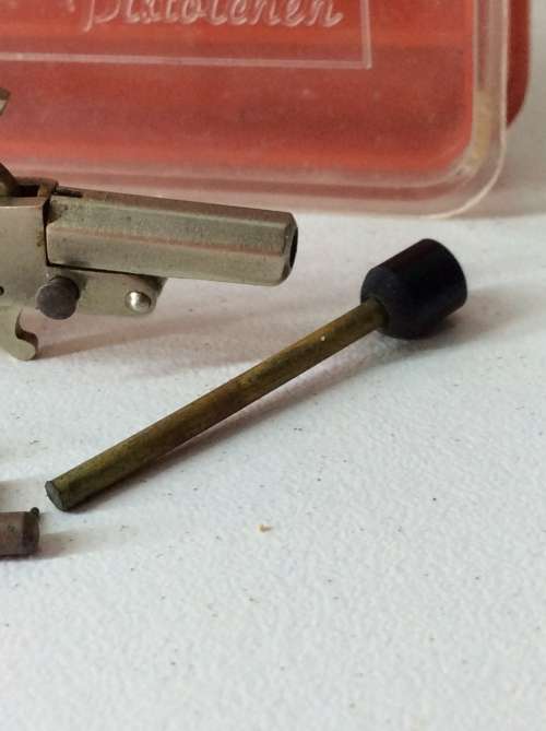 BERLOQUE GERMAN MINI PISTOL - WORLDS SMALLEST PISTOL - AMAZING FIND -