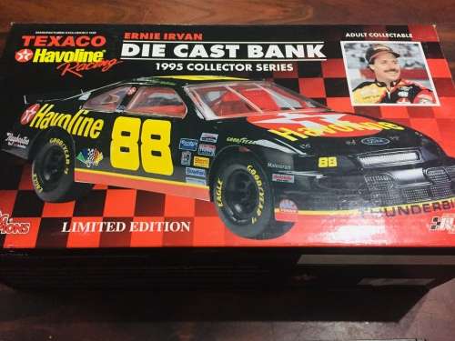 ERNIE IRVAN RACING FORD DIE CAST BANK MODEL - 1995 - NO KEY - Box 28cm long -
