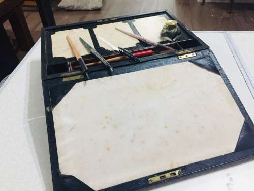 EDWARDIAN TRAVELING WRITING BLOCK WITH KEY - SOMETHING SPECIAL -