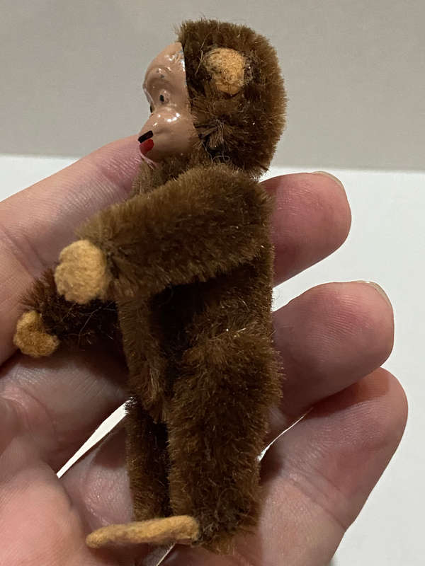 RARE 1950s SCHUCO GERMAN TOY MONKEY - TONGUE MECHANISM WORKS -