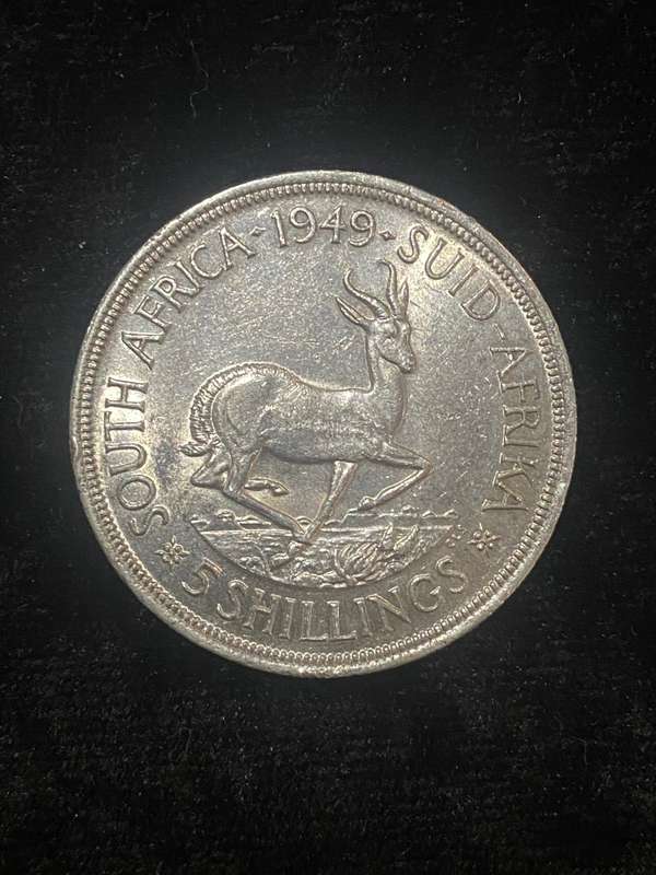 1949 5 SHILLINGS SILVER COIN - GOOD CLEAN CONDITION -