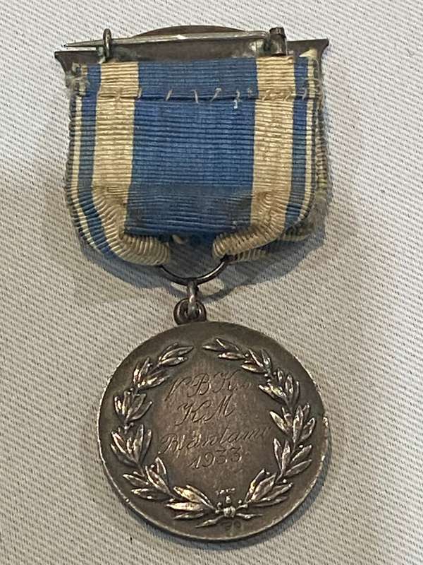 1933 SWEDISH SILVER WRESTLING MEDAL - 21 Grams see pictures -