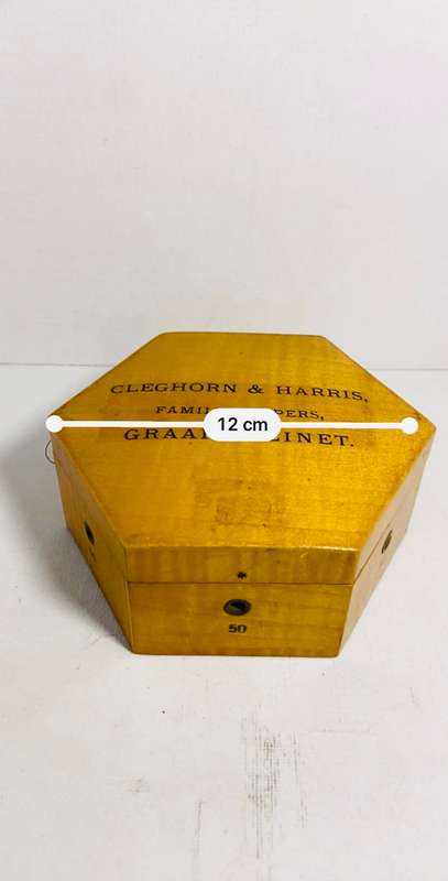 CIRCA 1950s SEWING THREAD HOLDER - CLEGHORN & HARRIS - Graaff Reinet -