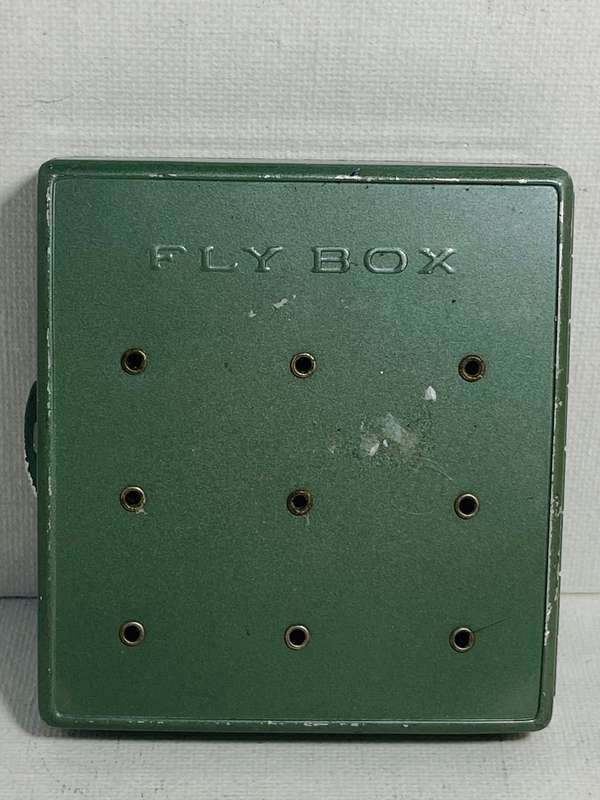 OLD METAL FLY BOX WITH SOME LURES AND FLIES