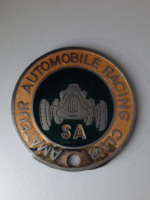 AMATEUR AUTOMOBILE RACING CLUB MOTOR BADGE - INCREDIBLE RARE FIND -