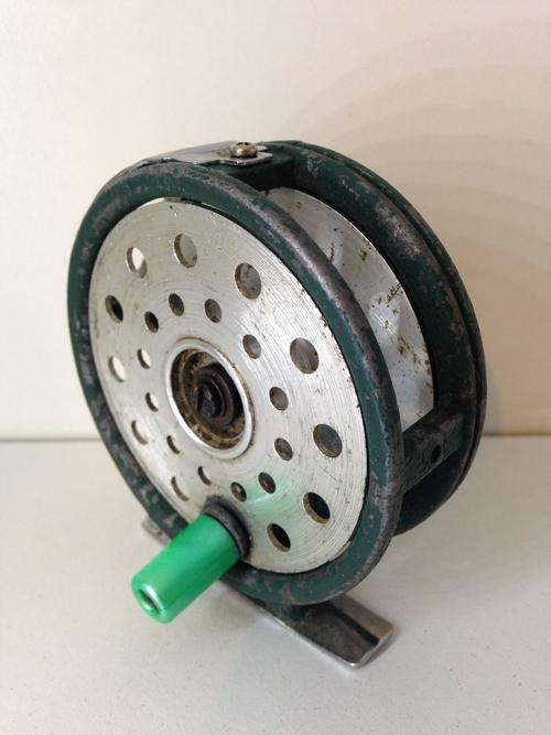 VINTAGE FLY FISHING REEL - HEDDON 755 - MADE IN JAPAN -