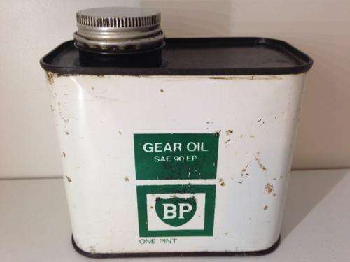 BP ONE PINT ENGLISH GEAR OIL CAN -  INCREDIBLE FIND AND A MUST HAVE -