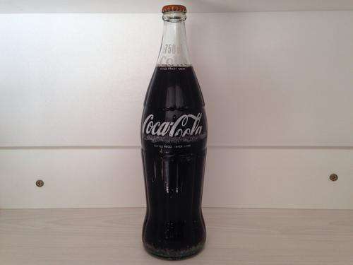 FULL COCA COLA BOTTLE 750ml - COCA COLA BOTTLERS OF ZIMBABWE - SUPER RARE 80's or early 90's BOTTLE