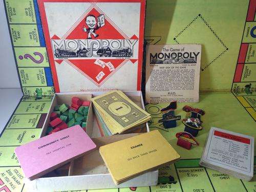 VINTAGE MONOPOLY SECOND WORLD WAR ISSUE ORIGINAL SET - JUST AMAZING - DO NOT MISS OUT -