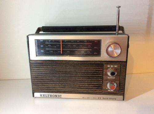 KELTRONIC 23 SOLID STATE RADIO - WORKS GREAT - GREAT ITEM -