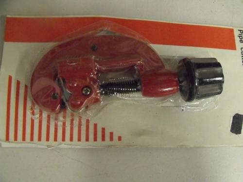 Pipe cutter