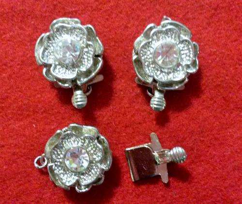 3 x nickel clasp with stone