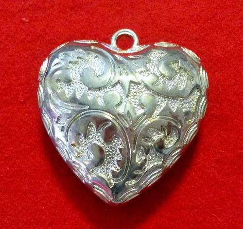 2 x 50mm patterned rhodium heart pendants