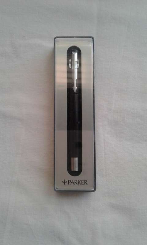 Parker roller ball pen boxed