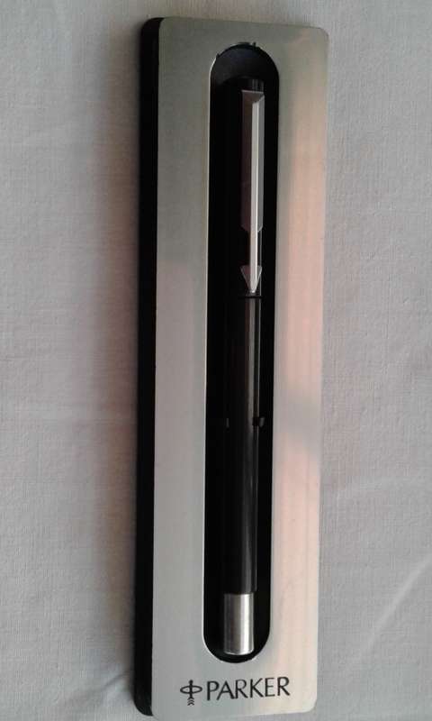 Parker roller ball pen boxed