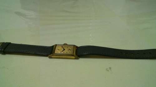 1950s Avia 15 Jewels Rolled Gold Gents wristwatch (RUNNING)