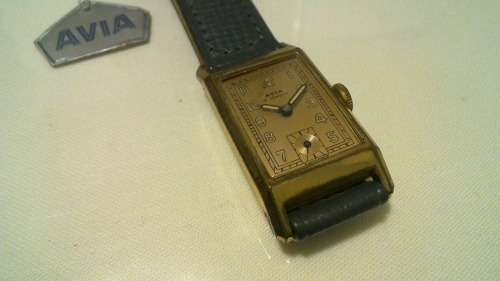 1950s Avia 15 Jewels Rolled Gold Gents wristwatch (RUNNING)