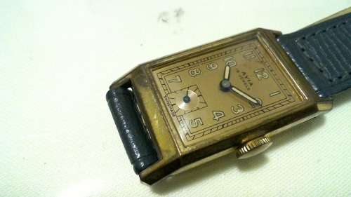 1950s Avia 15 Jewels Rolled Gold Gents wristwatch (RUNNING)