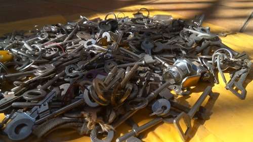 Large lot of keys *5-7KGS Decesed estate item