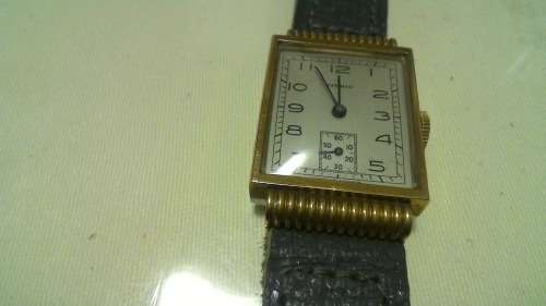 Boxed 1950s Studio Swiss made Art Deco Gents wristwatch (RUNNING)